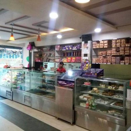 Hotel Shree Pushpak Raigarh Eksteriør bilde