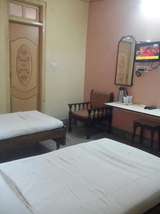 Hotel Shree Pushpak Raigarh Eksteriør bilde